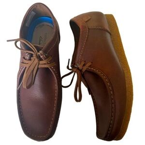 CLARKS SHACRE II RUN TAN TUMBLED BOOT SIZE 8